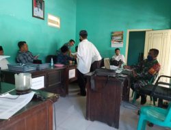 Tingkatkan Hubungan Kerja, Babinsa Dasuk Komsos Dengan Pemdes