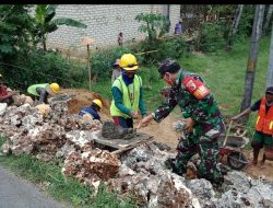 Kerja Bakti Babinsa Lenteng, Bersama Warga