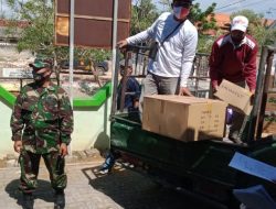 Babinsa Kalianget, Dampingi Pembagian Sembako