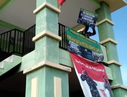 Babinsa Gapura Melakukan Penegakan Disiplin Protokol Kesehatan