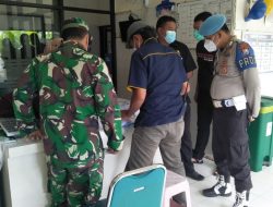 Babinsa Bersama Babinkamtibmas Sosialisasi Prokes