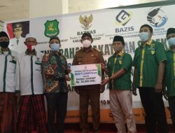 Penyerahan Zakat Dari Bazis PT Garam dan Paguyuban Tambak Udang ke Baznas Sumenep