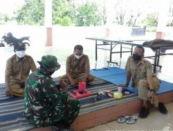 Komsos Babinsa Saronggi Bersama Perangkat Desa Nambakor