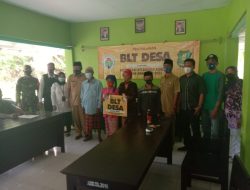Babinsa Dungkek Dampingi Kegiatan Penyaluran BLT DD Bulan Februari dan Maret Th 2021