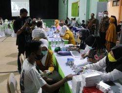Perdana Vaksinasi SMA Dan SMK Se-Jatim, SMAN 1 dan SMK 1 Kecamatan Kalianget