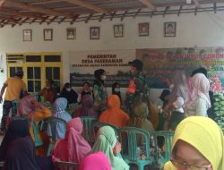 Gencarkan Vaksinasi Dosis l dan II, Babinsa Dari Koramil Kangayan Gerak Cepat