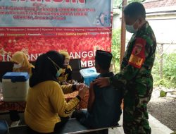 Pemantauan dan Pendampingan Vaksin oleh Babinsa 0827/09 Pragaan