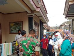 Babinsa Kalianget Bersama Tiga Pilar dan Nakes Melakukan Tracing di Warga Karanganyar