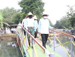 Dandim 0827/Sumenep Bersama Forkopimda Lakukan Tebar Benih Ikan Dan Tanam Pohon Pada Peringatan Hari Air Dunia Ke – XXX