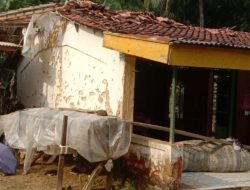 Sial Akibat Kabel PLN, Janda Miskin di Desa Pragaan Daya “Tak” Punya Rumah