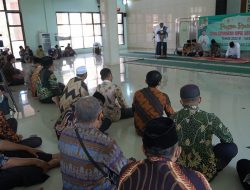 Tingkatkan Keimanan ASN, Dandim 0827/Sumenep Menghadiri Pengajian Ramadhan di Masjid Sumekar