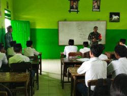 Babinsa Ajarkan Wawasan Kebangsaan Dengan Ilmu Akhlak dan PBB