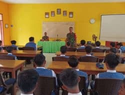 Babinsa Masuk Sekolah, Tekankan Pentingnya Pendidikan Akhlak