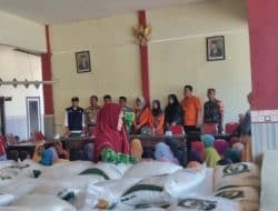 Amankan Penyaluran Beras, Babinsa Pastikan Lancar dan Tertib