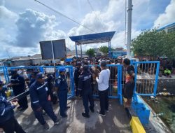 Babinsa Apresiasi Penumpang Tertib Selama Arus Balik Lebaran di Pelabuhan