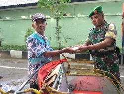 Kodim 0827/Sumenep Bagikan Ratusan Nasi Bungkus Kepada Masyarakat Yang Membutuhkan