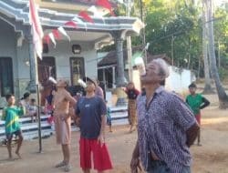 Kocak, Sambut HUT ke 78 RI Lomba Ngedot Susu Bapak Bapak