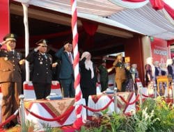 Dandim 0827/Sumenep Pimpin Upacara Penurunan Bendera HUT Ke-78 RI  2023