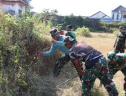 Kodim 0827 Sumenep Karya Bakti Bersama Bersihkan Lapangan Karapan Sapi Giling