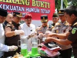 Danramil Kota Ikut Musnahkan Barang Bukti 70 Perkara di Kejari Sumenep