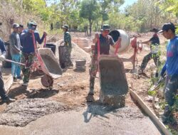 Menggunakan Arko Dorong Mempercepat Satgas TMMD Reg 121 Sumenep Dalam Pengecoran Jalan