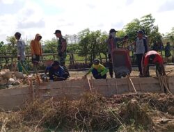 Bangun Plengsengan, Satgas TMMD 121 dan Masyarakat Gotong Royong Setiap Hari