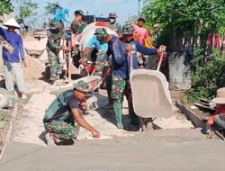 Satgas TMMD Bersama Warga Saling Kebut Menyelesaikan Pembangunan Jalan Beton