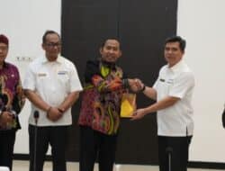 Bupati Sumenep bersama Bea Cukai Tanda Tangani Piagam NPPBKC