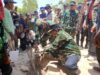 Kasdim 0827 Dampingi Wabup Sumenep Bantu Warga Terdampak Gempa di Pulau Sapudi