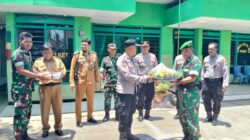 Kapolsek dan Camat Kota Sumenep Beri Ucapan HUT TNI ke-80 di Koramil 0827/01 Kota