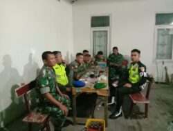 Pengamanan Ketat Nataru, Aparat Jaga Gereja Pante Kosta Sumenep hingga Tengah Malam