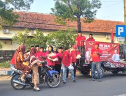PAC PDI Perrjuangan Kota Sumenep Berbagi Takjil Untuk Masyarakat