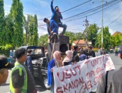 PMII Wiraraja Demo Kantor BRI Sumenep Dugaan Skandal Tipu Gelap Uang Peminjaman
