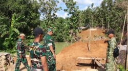 Dandim Sumenep Tinjau Progres Jembatan Gantung Ambunten Tengah