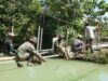 Jembatan Garuda Ambunten Dikebut, TNI dan Warga Rampungkan Pemasangan Pagar
