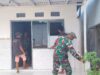 Babinsa Dasuk Kawal Finishing Rutilahu, Rumah Warga Masuki Tahap Akhir