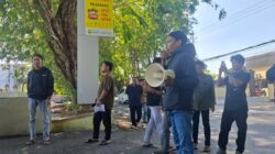 Pola Komunikasi Dinilai Buruk, JD Sumekar Kepung Polresta Sumenep