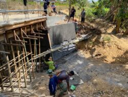 Genjot Pembangunan Jembatan Rubaru Sumenep Capai Progres 75 Persen