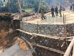 Jembatan Belimbing Sumenep Segera Dipasang Besi WF, Dandim: Akses Warga Harus Lancar