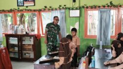 Ribuan Porsi MBG Disalurkan di Kalianget dan Talango, Babinsa Turun Dampingi Distribusi