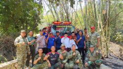 Babinsa Turun Tangan, Kebakaran Lahan Bambu Terjadi di Bluto