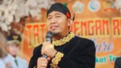 ASN dan Non-ASN Wajib Hari Jadi Memakai  Baju Adat Keraton Sumenep